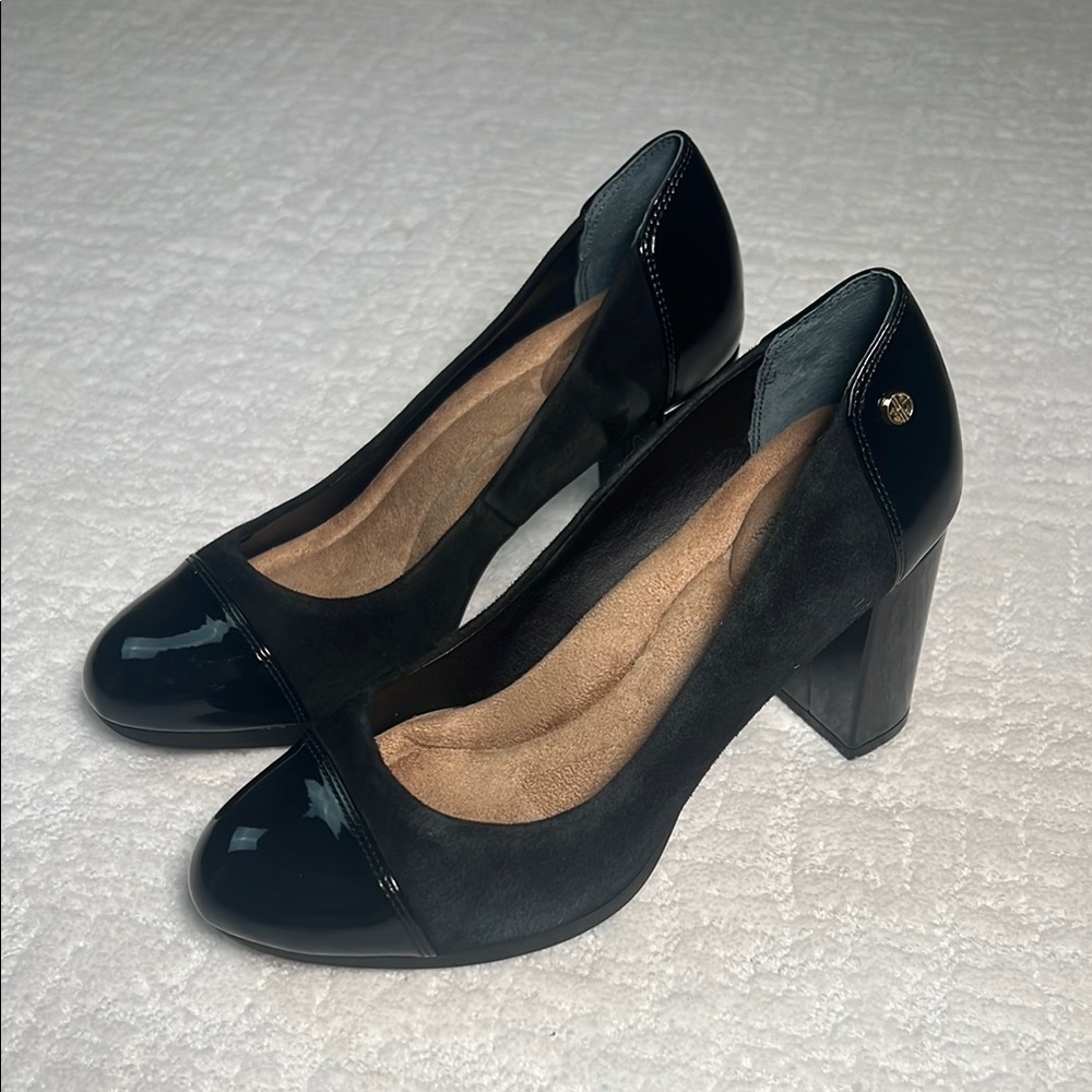 New! Giani Bernini Laynne Suede and Patent Leather comfort block heel pumps 7 - Picture 2 of 11